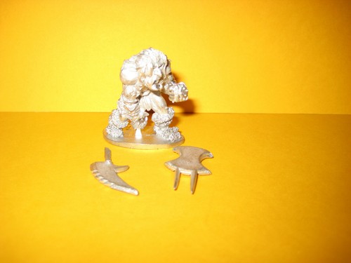 Grenadier Models - #938 - Troll w. Cutting Weapon