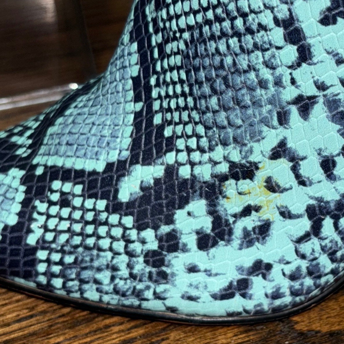 Gianni Bini Turquoise Python Print Genuine Leathe… - image 3