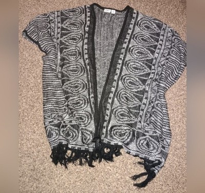 Cato Black and White Patterned Scarf