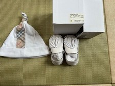 Set cappello e prime scarpe bambino Burberry check neonato EU19 13 cm regalo con scatola nuovo bambino