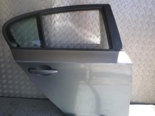 Porte arrière et accessoires BMW SERIE 1