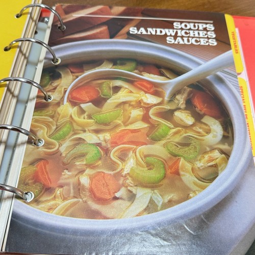 Vintage Betty Crocker's Cookbook 1986 5 Ring Binder w/ Tabs RingBound - Picture 17 of 21