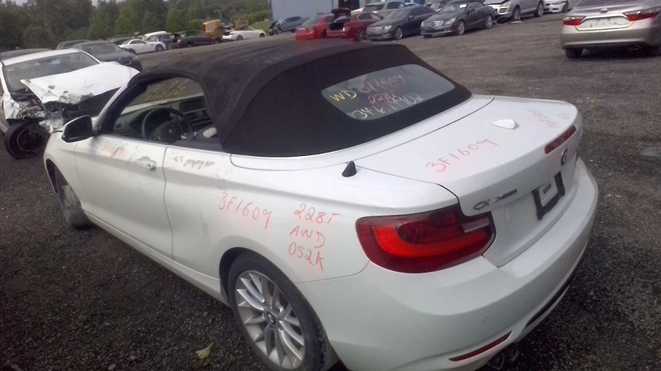 Conjunto de puerta delantera izquierda usada se adapta a: BMW 228I 2016 conv delantera izquierda grado A Foto 2 de 4