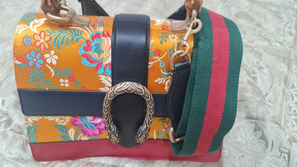 Auténtico Bolso de Hombro Gucci Dionysus Bambú Multicolor Flora Cuero/Jacquard Foto 4 de 4
