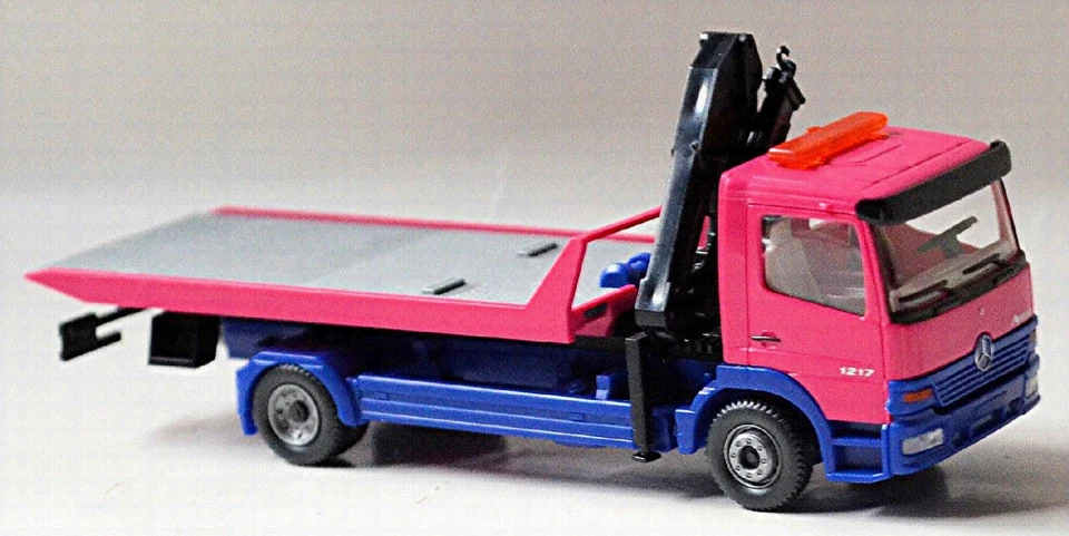 Mercedes Benz Atego 1217 Carro Attrezzi + Gru Telemagenta 1:87 Wiking 63603 - Immagine 2 di 4