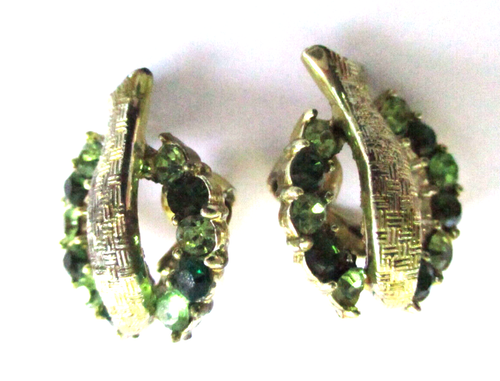 Coro Two-Tone Green Rhinestone and Gold Tone Flame Wave Clip on Earrings Vintage - Picture 7 of 9