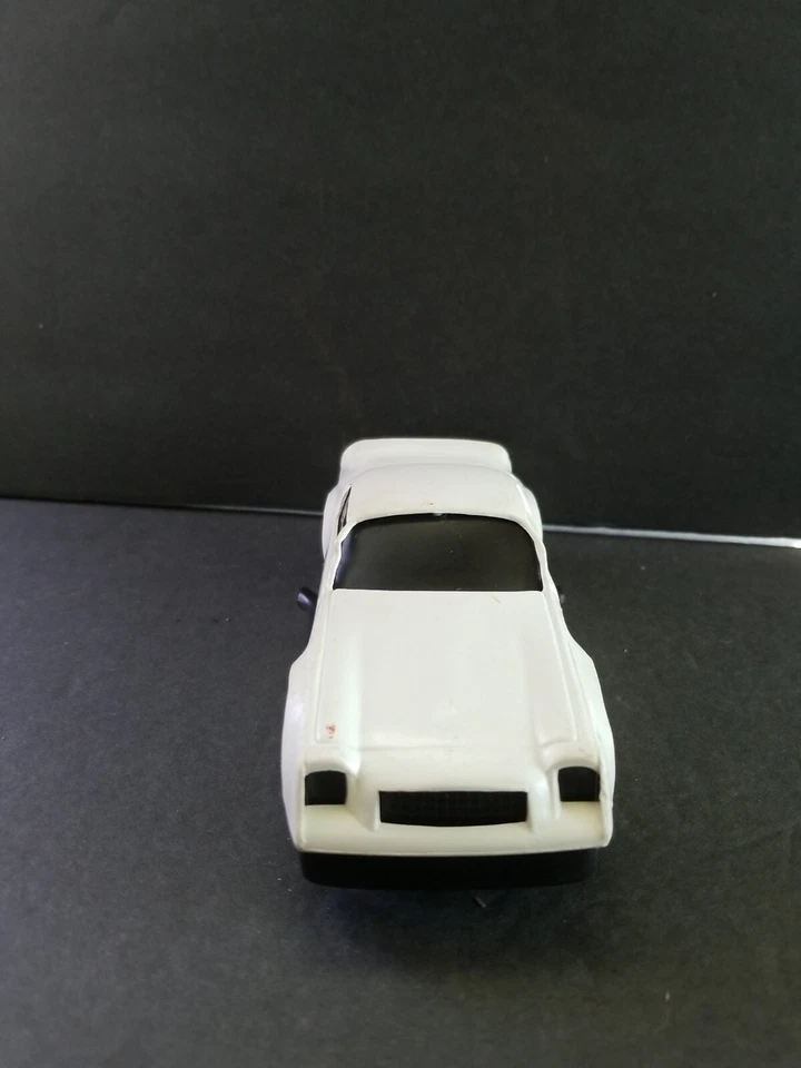 Coche pequeño vintage Tonka blanco Camaro hecho en México TAMAÑO RARO CAV no. 2 raros difíciles de encontrar Foto 2 de 4