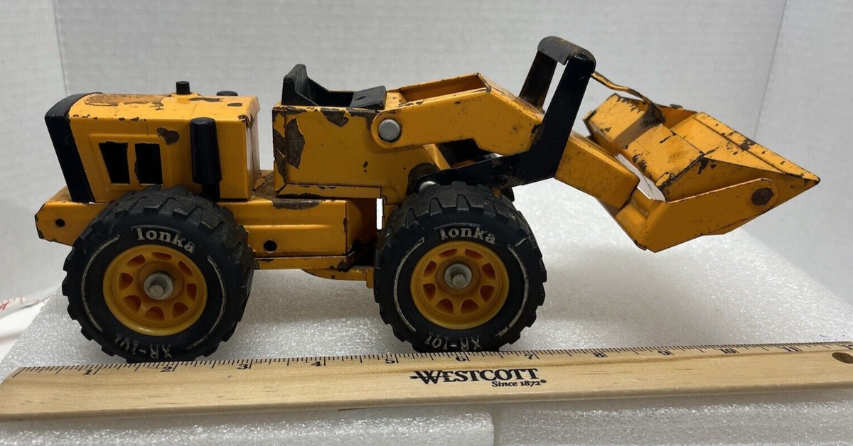 Vintage Tonka Pressed Steel Front End Loader Truck XR -101 Orange