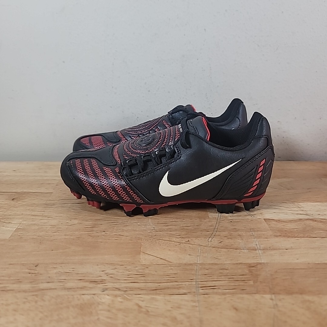 りょた NIKE TOTAL 90 SHOOT Ⅱ IC トータル90 NIKE ナイキ トータル90 シュートⅡ TF(ホワイト) 318881 161