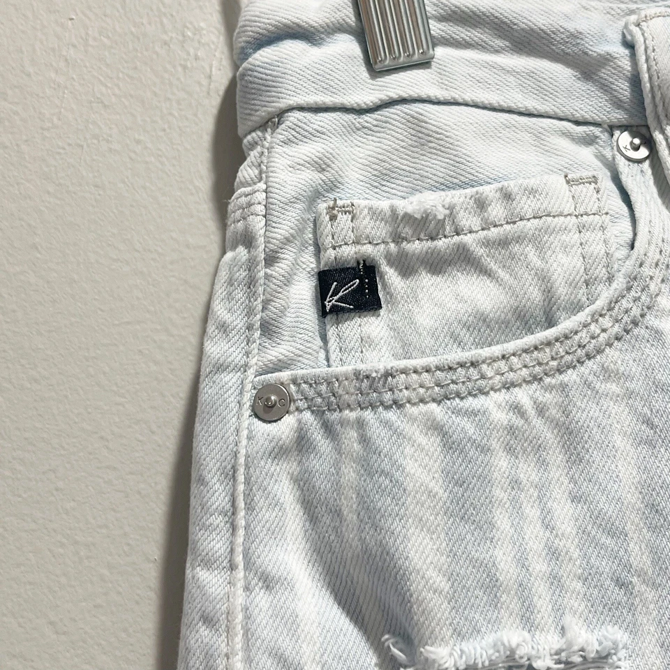 Pantalones cortos de mezclilla de tiro alto KAN CAN para mujer a rayas ligeras lavado desgastado dobladillo crudo 7 Foto 4 de 4