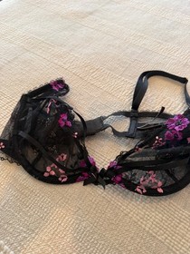 Victoria's Secret unlined 32D BRA SET purple black pink floral medium thong