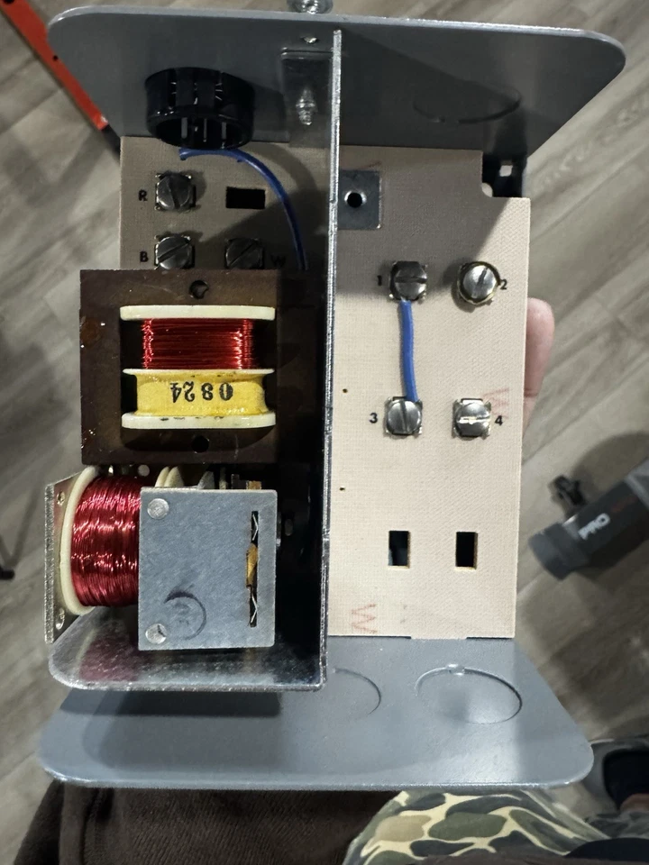 White Rodgers 809A-189 SWITCHING RELAY - Image 4 of 4