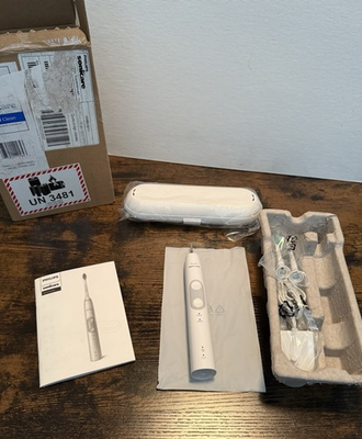 #ad Philips Sonicare Optimal Clean Electric Toothbrush HX6829 11 Case Heads Charger $33.29