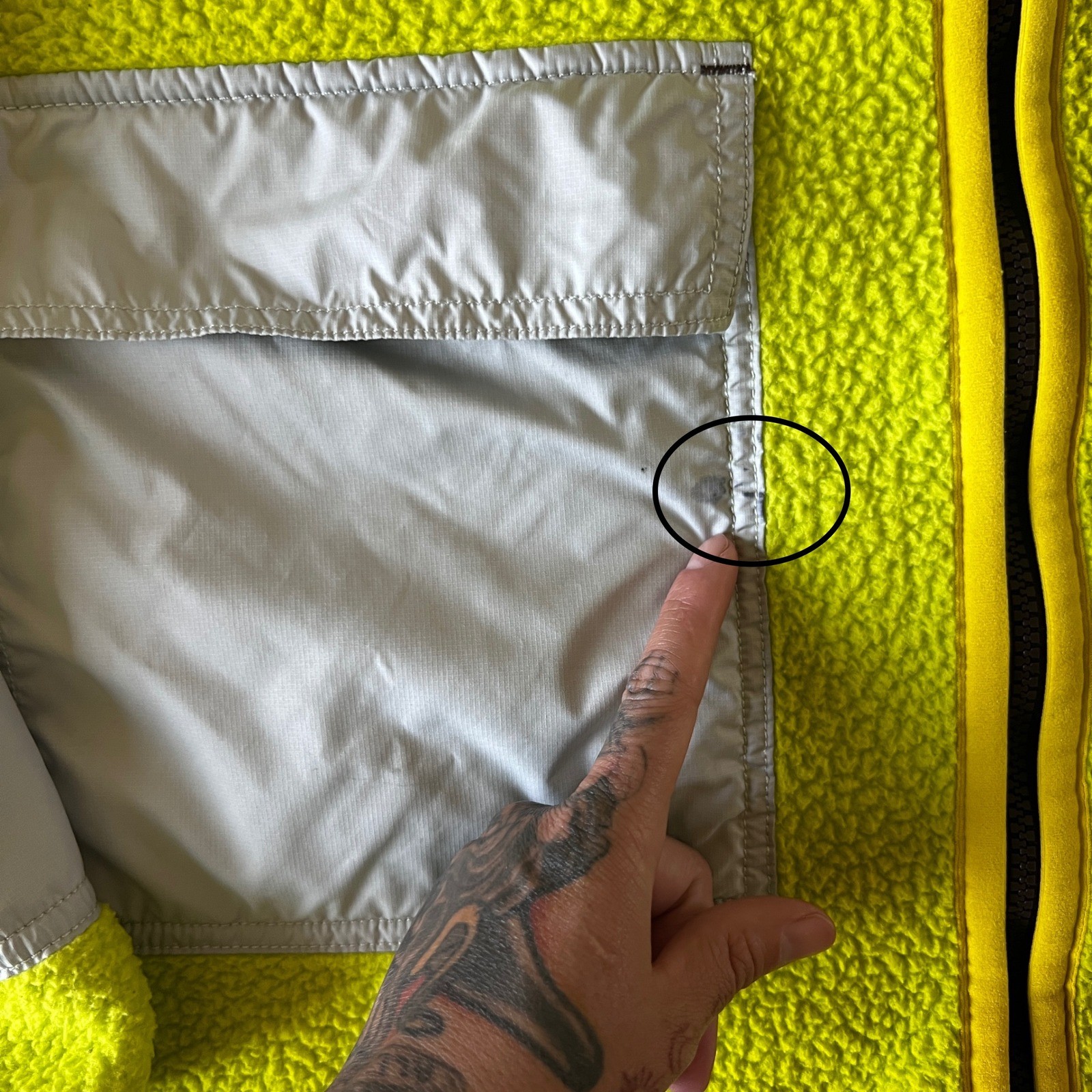 SACAI X NIKE Nike Sherpa Giacca Pile Full Zip Tasche Giallo Neon Bordo Argento Taglia Media