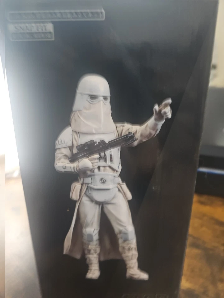 Kotobukiya Star Wars: Snowtrooper ArtFX+ Estatua (Pack de 2) Foto 3 de 4