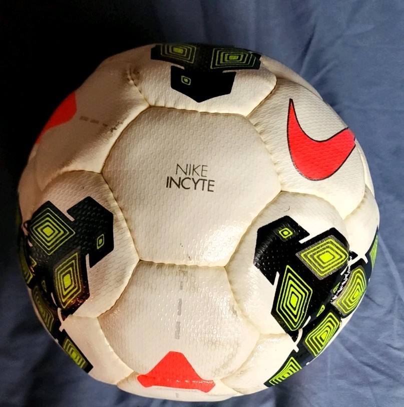 サッカーボール NIKE FIFA INCYTE OFFICIAL MATCH BALL 2013-2014-fa-cup-nike-incyte-
