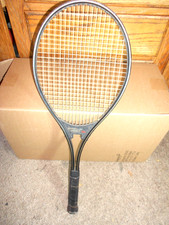 VINTAGE DUNLOP JOHN McENROE - MID JUNIOR TENNIS RACKET 26 in - L 425