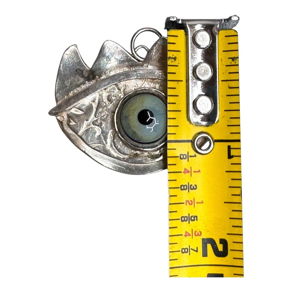 Colgante artesanal de plata de ley Not That Evil Eye único globo ocular de vidrio ojos azules Foto 3 de 4