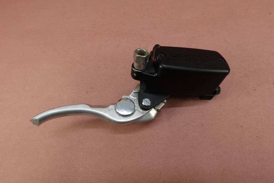 Conjunto de cilindro maestro de freno delantero Honda NC700 NC700X 2012-2015 Foto 4 de 4