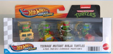 NIB Hot Wheels Racer Verse Teenage Mutant Ninja Turtle 4 pk Car Set 1:64 Raphael