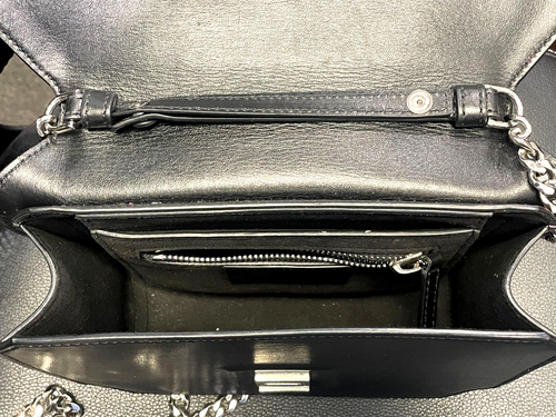 GIVENCHY Borsa a tracolla con catena taglio fiocco EF K 0136 pelle nera donna - Foto 6 di 10