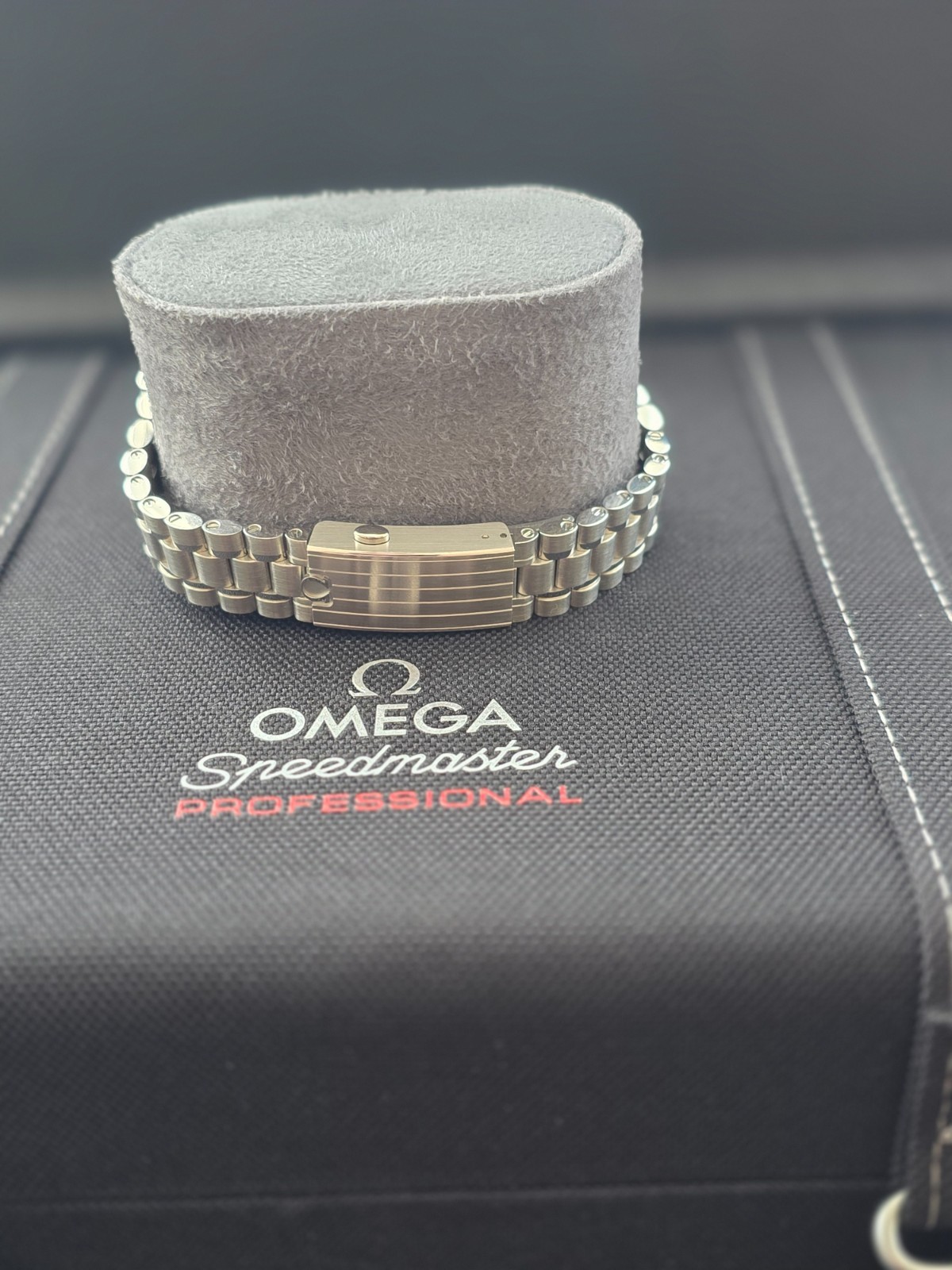 OMEGA Speedmaster Moonwatch Professional Sapphire Sandwich 2022/2023 UNWORN image 7