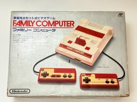 Nintendo Famicom Console Boxed + Controllers AC Adapter RF Switch & Game Lot JP