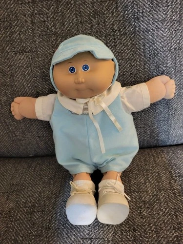 Cabbage Patch Kids Preemie Baby Boy Blue Eyes Bald Head Outfit Hat Shoe Vtg 1984