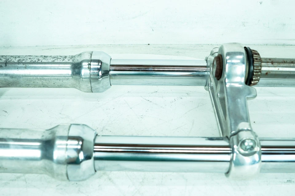 07 Harley Sportster Custom XL1200C Front Fork Triple Tree Left Right Slider 1400 - Image 4 of 4