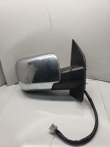 Used Right Door Mirror fits: 2004 Nissan Armada Power single arm mount w/o memor