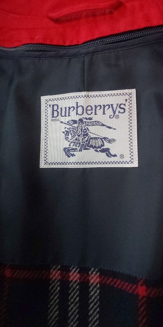 Burberry   Trench Coat Red thumbnail 4