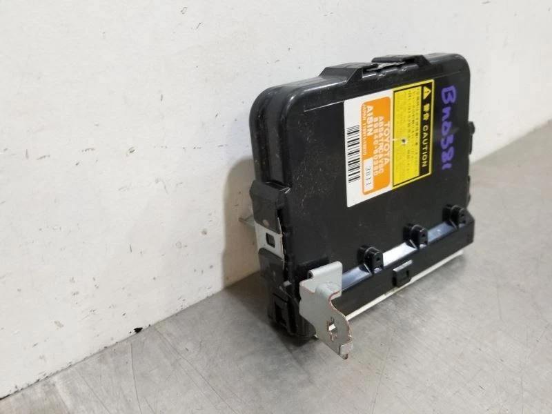 03 2003 TOYOTA LANDCRUISER ABS SKID CONTROL MODULE 8954060390 - Imagem 3 de 4