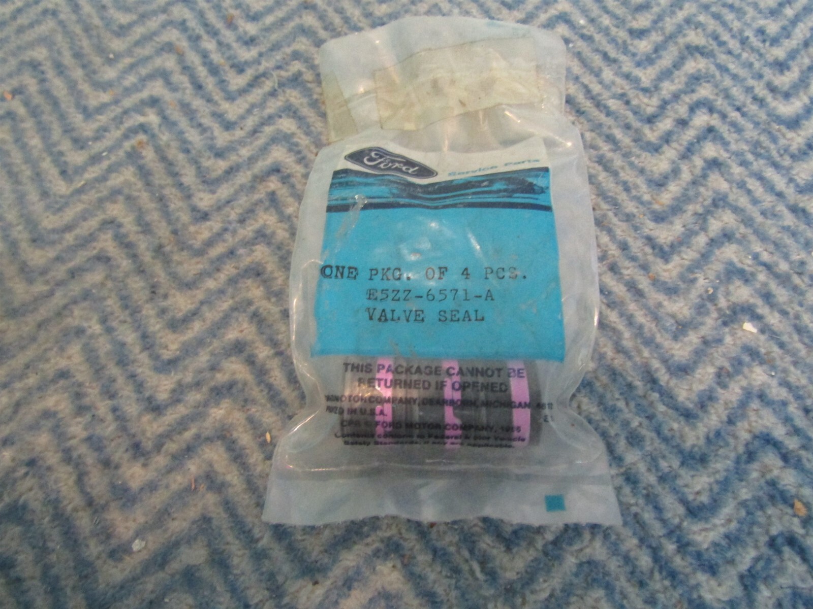 NOS 1974 1989 FORD MUSTANG PINTO CAPRI THUNDERBIRD 2.3L VALVE STEM