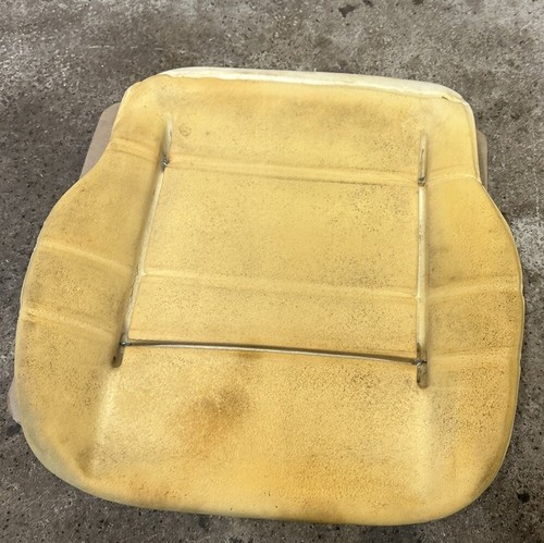 Sitzpolster VW Golf 3 Sitz Unterteil Polster Schaumstoff 1H0881375 Sitzfläche 1
