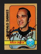 Goalie Roger Crozier Signed 1972-73 O Pee Chee OPC Hockey Card Buffalo Sabres 