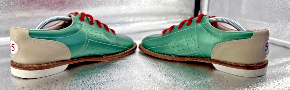 Classic Men's Leather Laced Rental Bowling Shoe Size 5.5 - Image 4 of 4