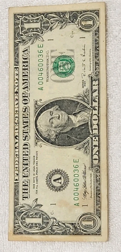 3 escaleras pequeñas simples número de serie elegante Foto 4 de 4