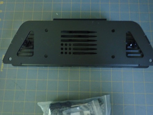 BASE ONLY - Bulletpoint Metal Dash Mount Phone Holder GMC Sierra Chevy Silverado - 第 4/4 張圖片