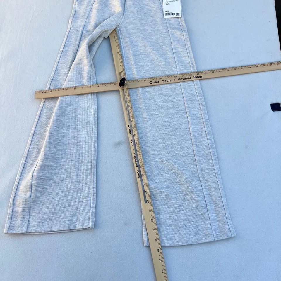 Брюки вафельные Lululemon со средней посадкой широкие штанины темно-серые размер 0 - Изображение 3 из 4