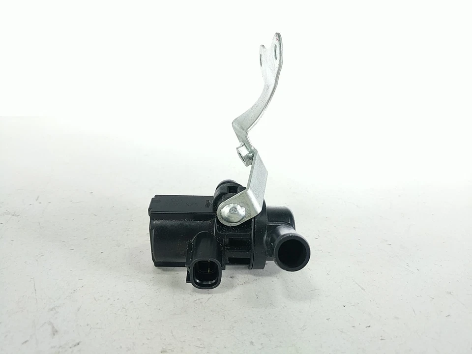 16 Yamaha FZ6R Air Valve Switch Solenoid - Image 2 of 4