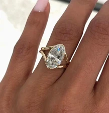 Amazing Split Shank Moval Cut 2.75CT Moissanite 10K Yellow Gold Engagement Ring