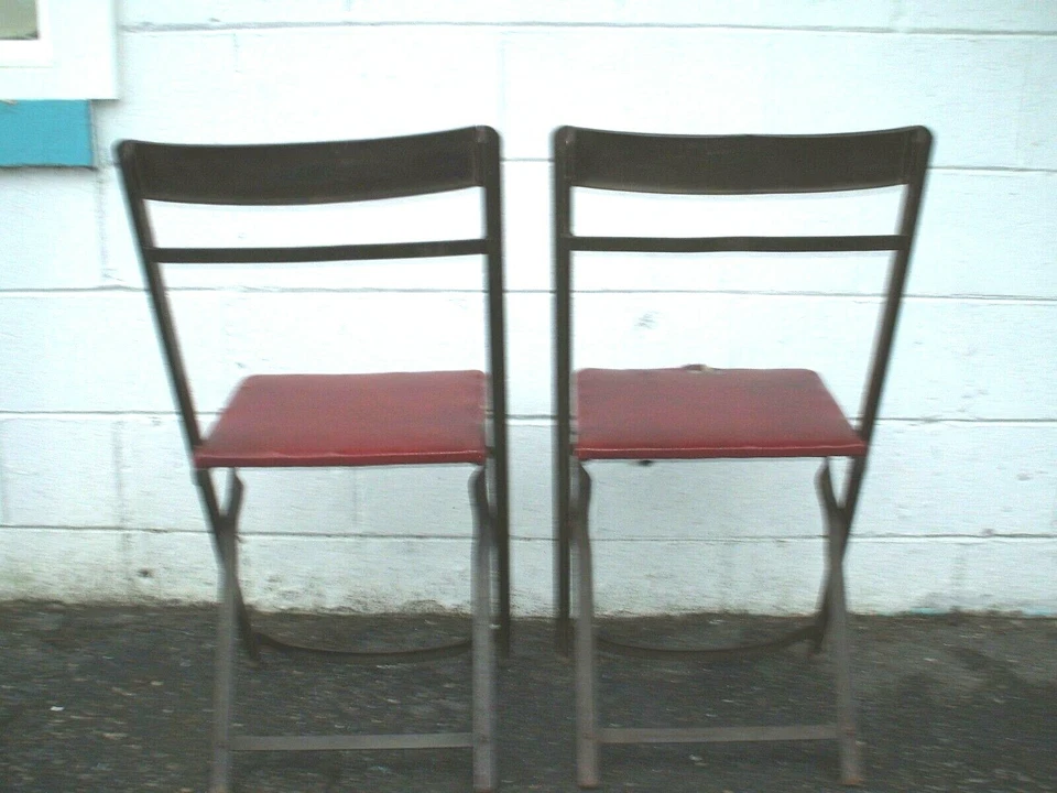 Sillas plegables industriales de acero verde para estación de tren vintage 2ª a juego Foto 2 de 4