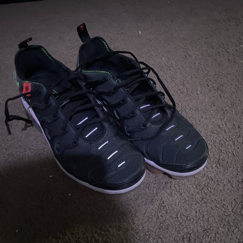 vapormax plus worldwide pack