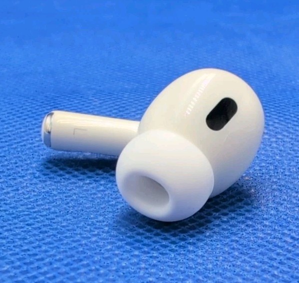 Apple AirPods Pro 2 LEFT Earbud A2699  *READ Description*-image