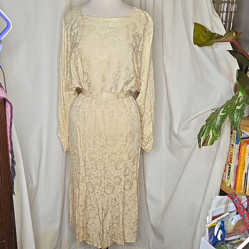 Hardy Amies, Vintage Hardy Amies Ivory Silk Floral Jacquard Sheath Midi Dress Long Sleeve S