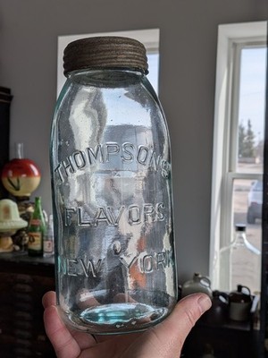 ***RARE*** Half Gallon Thompson Flavors New York Mason Fruit Jar