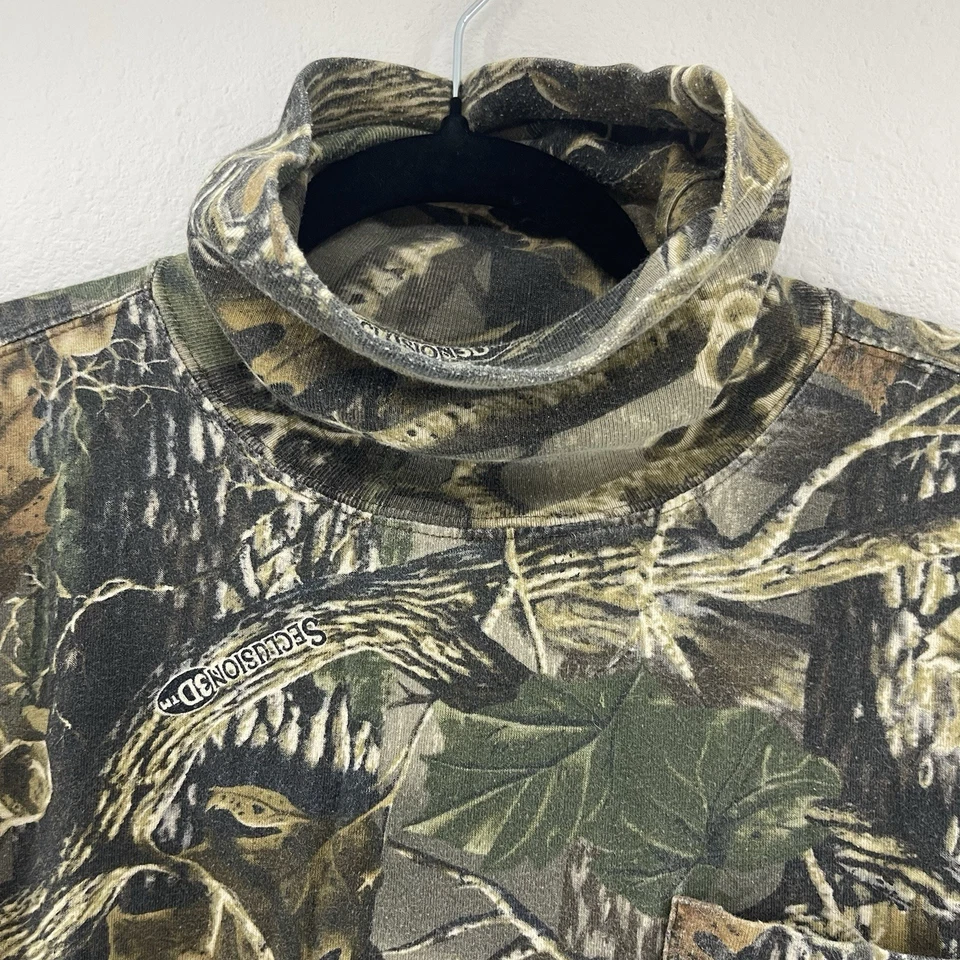 Vintage Cabelas Realtree Camo Longsleeve Turtleneck Hunting Shirt Size Medium - Image 2 of 4