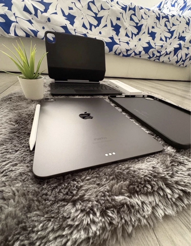 Apple iPad Pro 13 pulgadas 2024 M4 1 TB negro espacial WiFi 5G nuevo sellado - Imagen 2 de 3