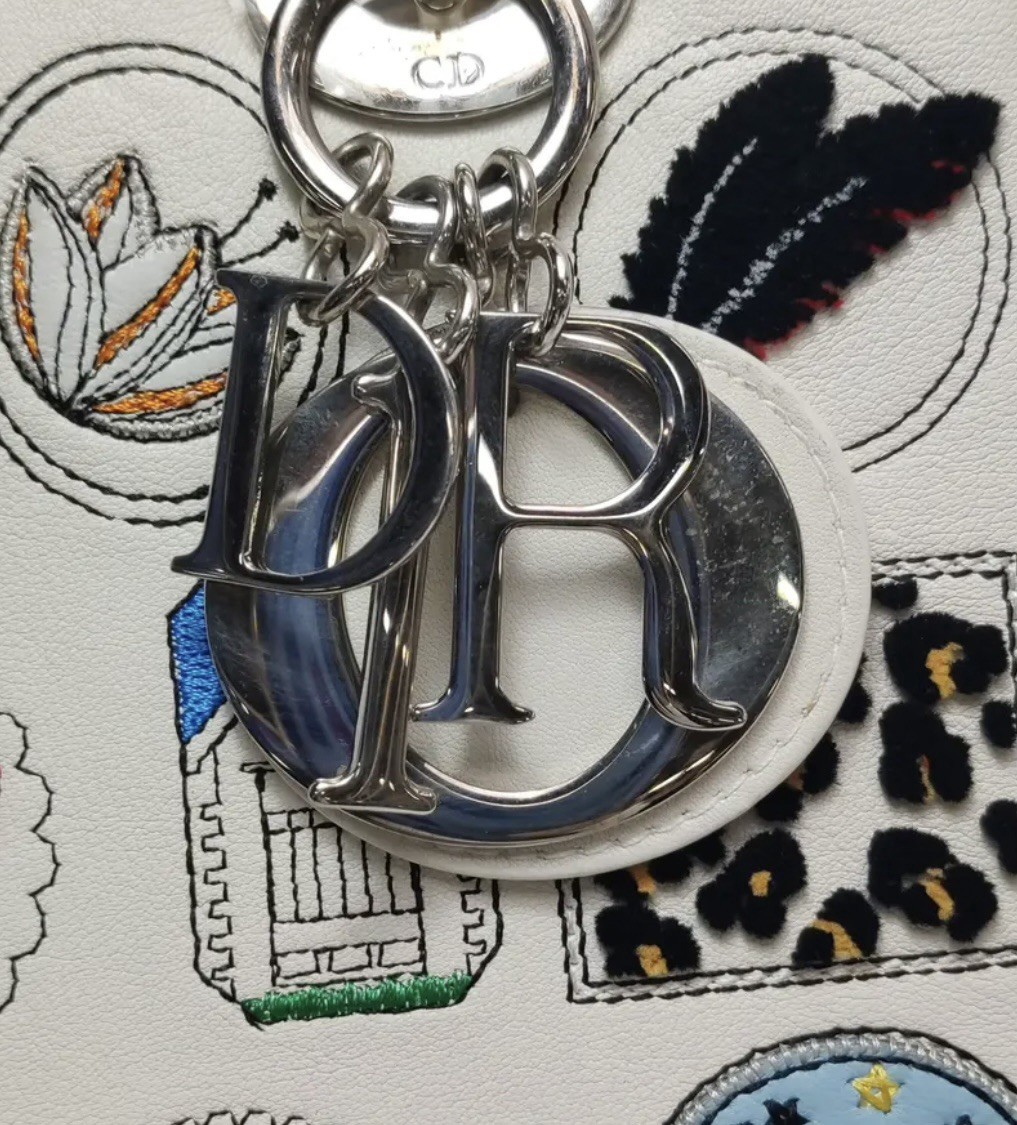Authentic Dior Lady Dior Medium White Embroidered Badge Patch Bag — image 11