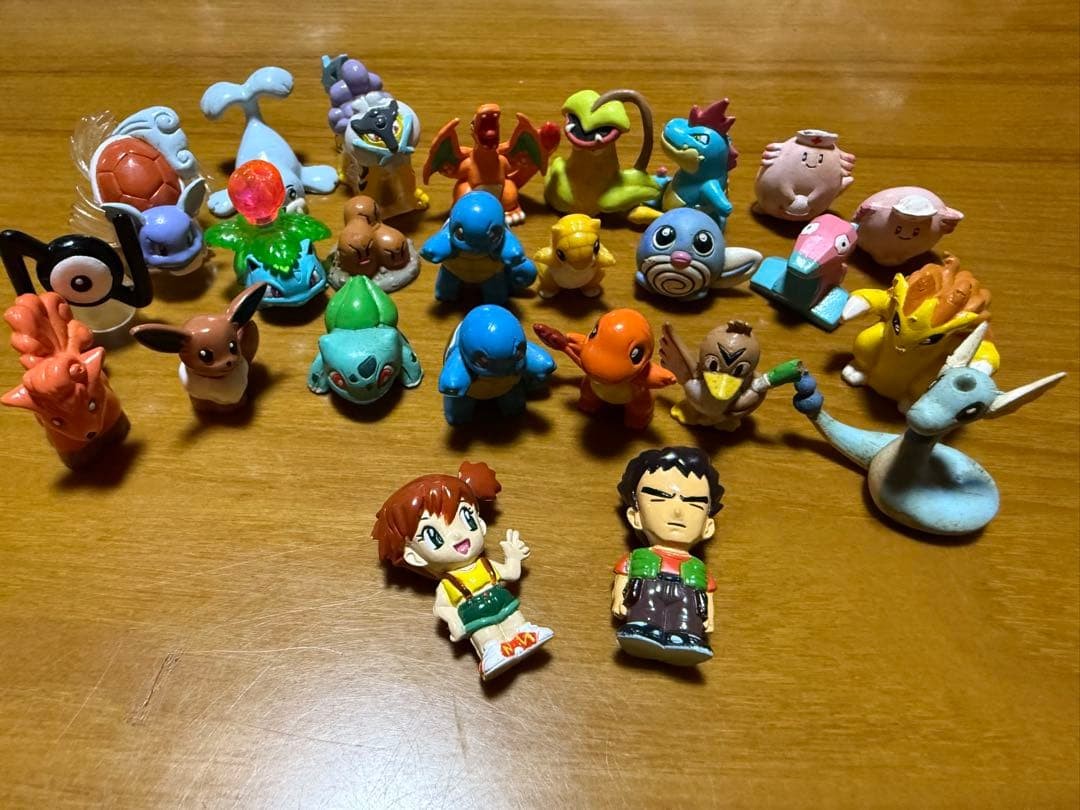 Approx 25 Pieces Vintage Retro Collectible Toy